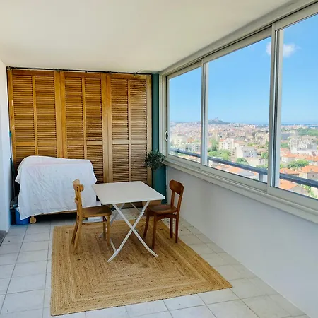 Tres Bel Renove, Grande Terrasse Vue Appartement Marseille
